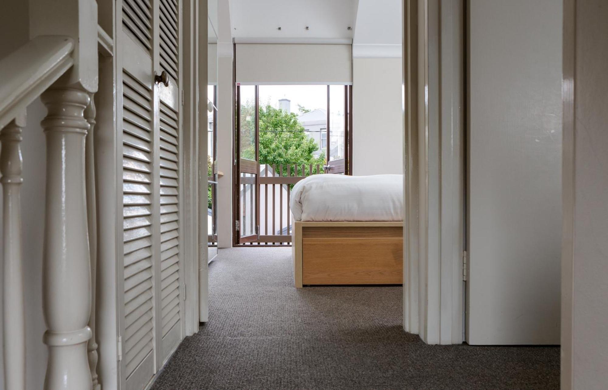 Spacious 3-Bed Townhouse In Stylish Balmain Сидни Екстериор снимка